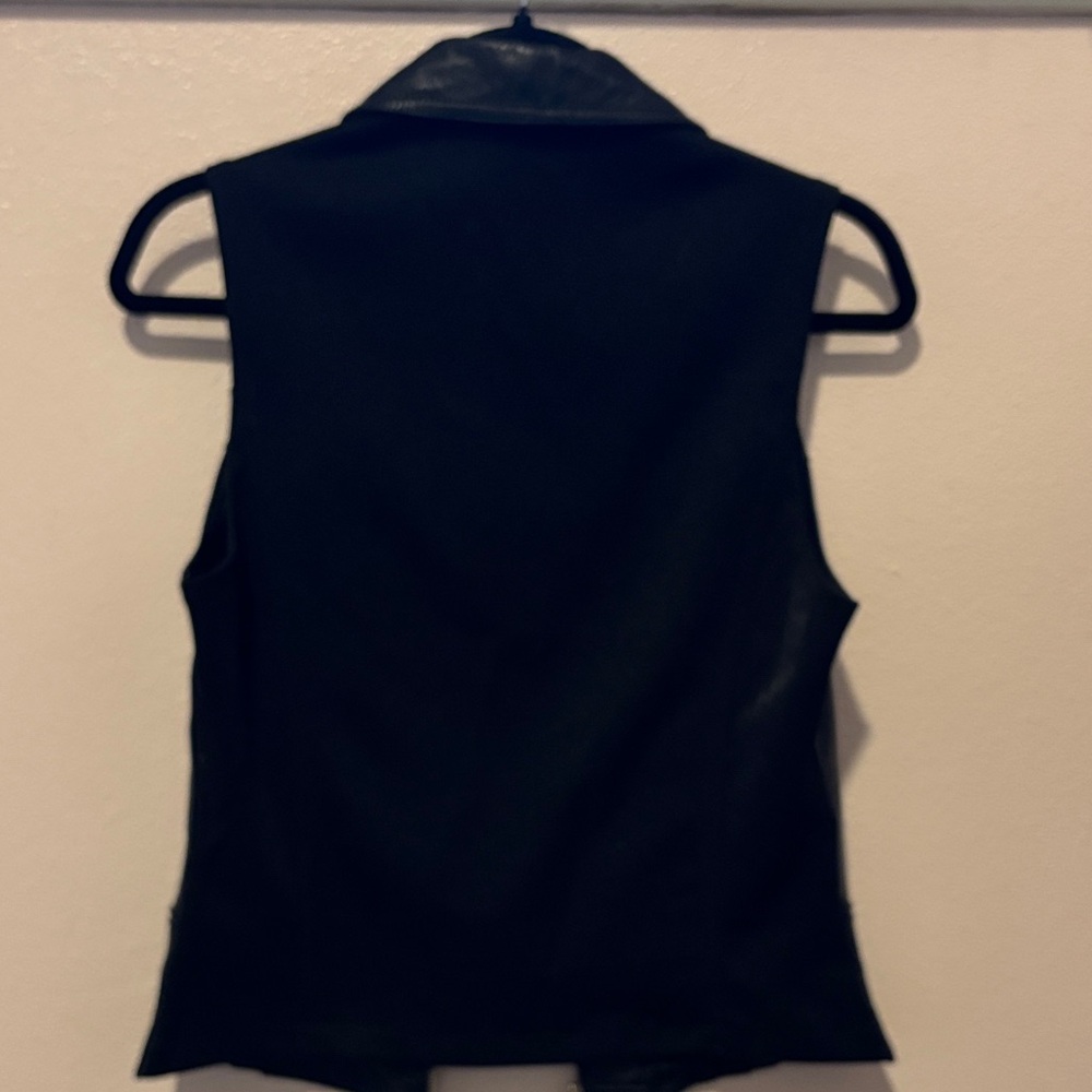 Wilsons Leather Black Sleeveless Vest
